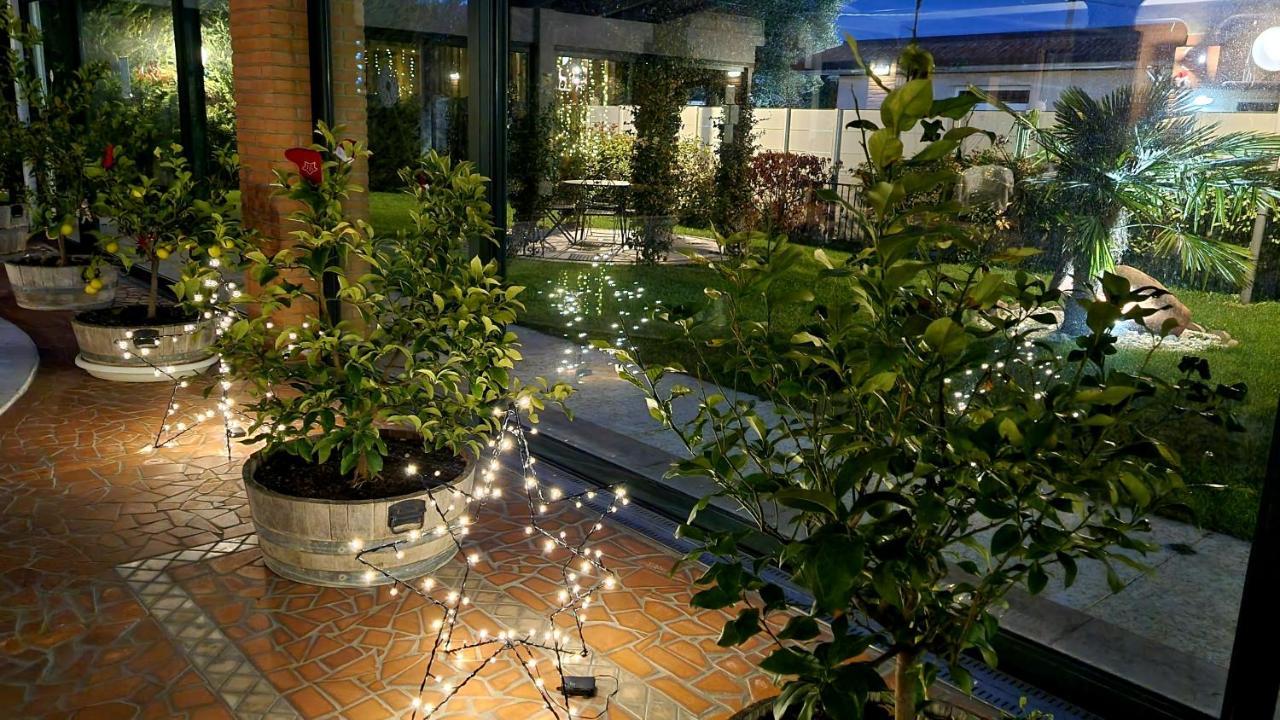 Fontana Oasis Apartments Castelnuovo del Garda Exterior foto